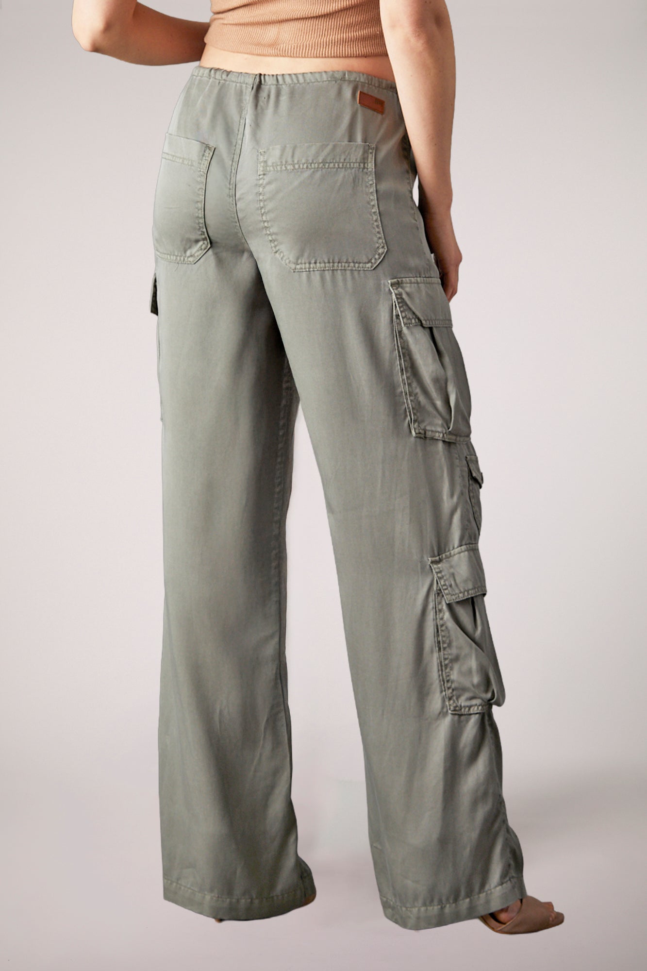 In Combat Tencel Wide Leg - Light Olive