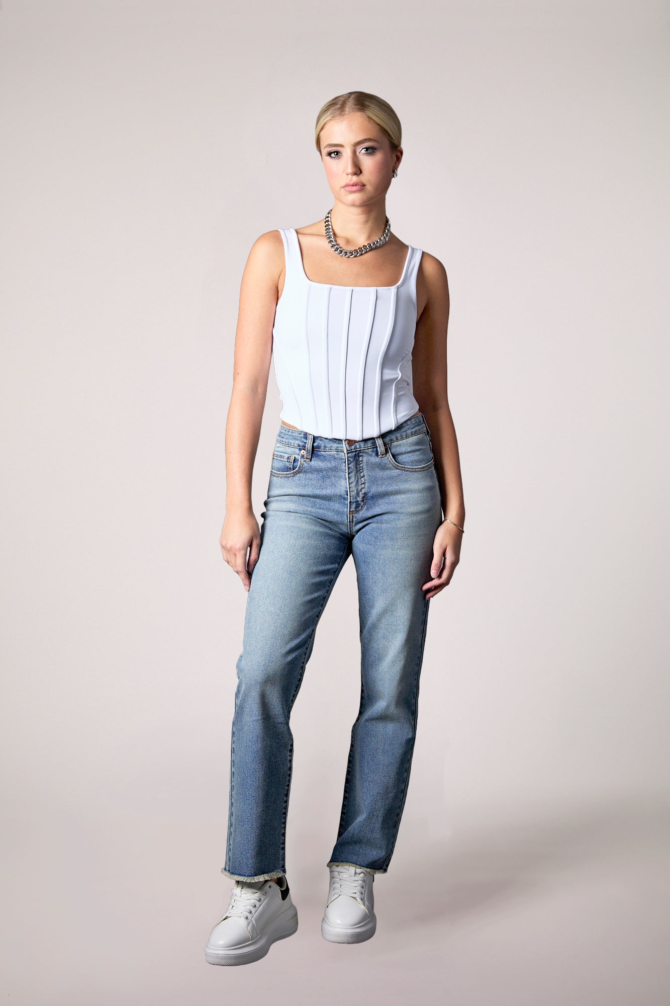 Quinn Mid Rise Straight Jean - Fiji