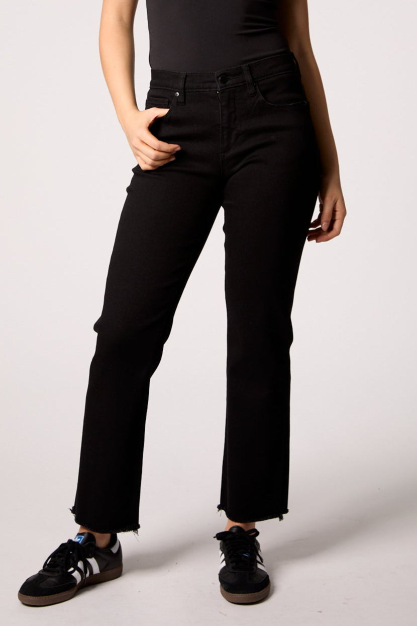 Quinn Mid Rise Straight Jean - Black